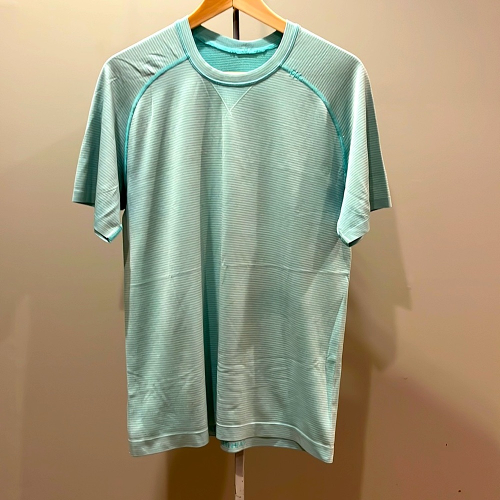 Lululemon Mens Metal Tech tshirts